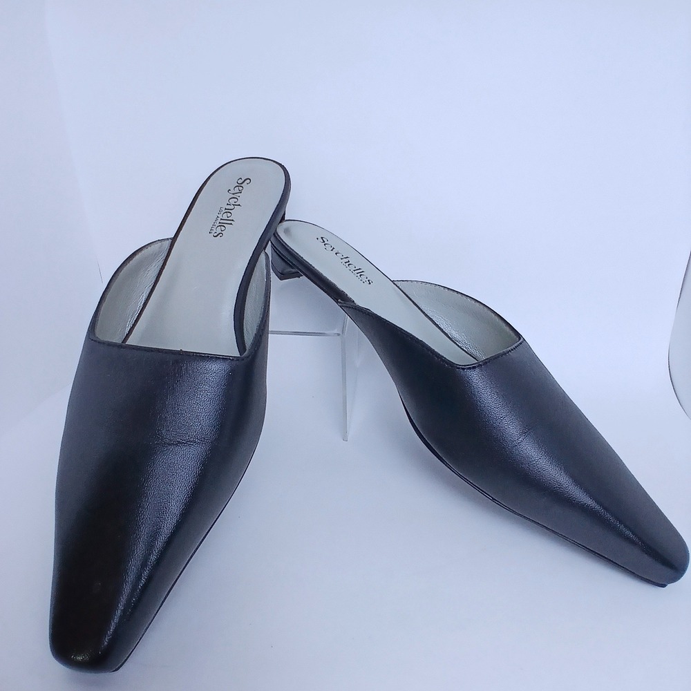 Seychelles Black Leather Pointed Toe Mules 7.5 Minimalist Quiet Luxury Y2K